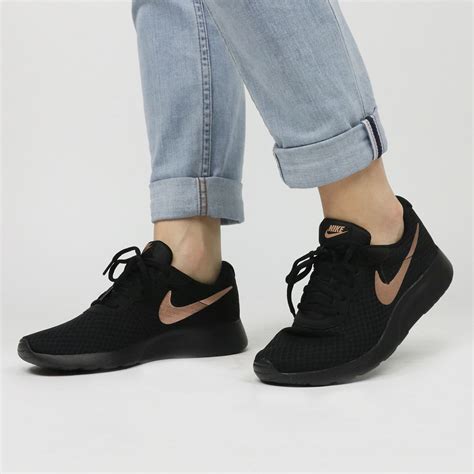 Nike Schoenen voor dames online 